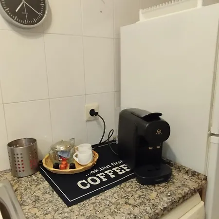 Apartamento Excellent Location 100 M From The And Services