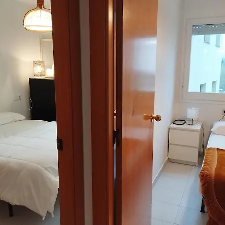 Excellent Location 100 M From The And Services Apartamento