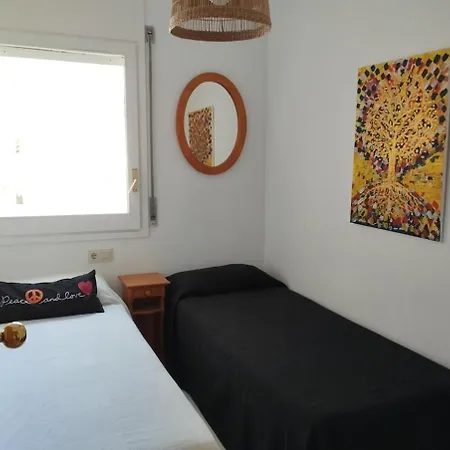 Apartamento Excellent Location 100 M From The And Services