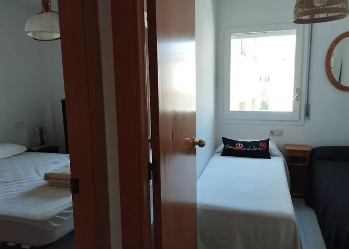 Apartamento Excellent Location 100 M From The And Services