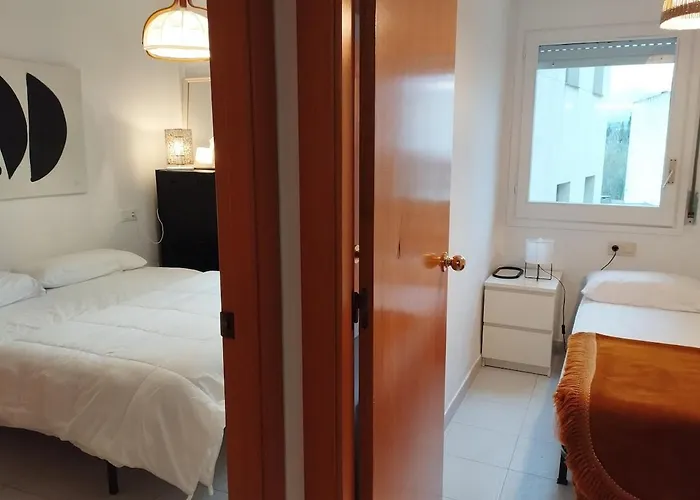 Excellent Location 100 M From The And Services Apartamento