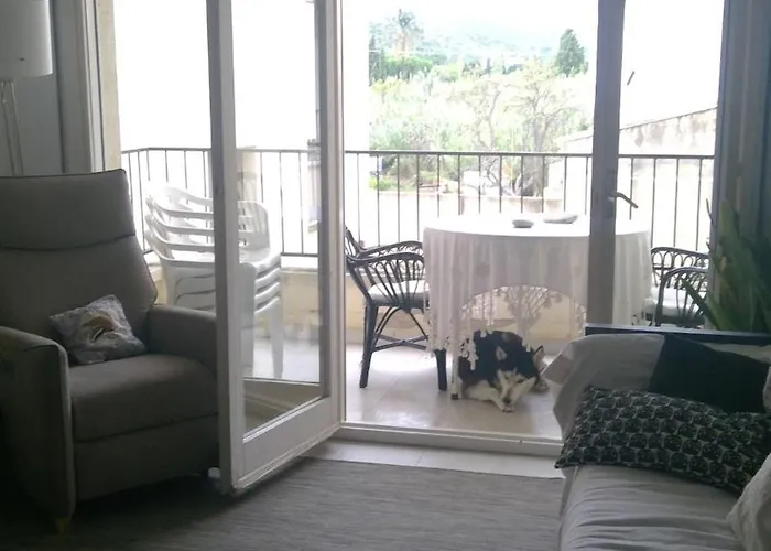 Excellent Location 100 M From The And Services Apartamento *
