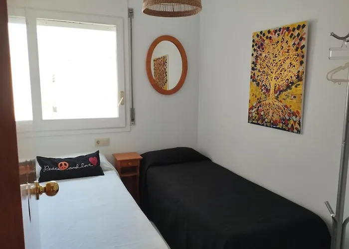 Apartamento Excellent Location 100 M From The And Services