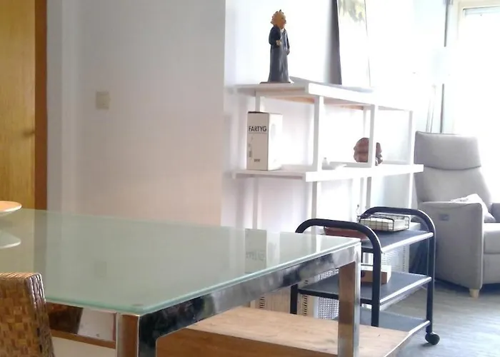 Excellent Location 100 M From The And Services Apartamento